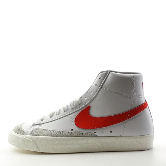 Nike Blazer Mid 77 Womens Size 10.5 White Habanero Red Sail CZ1055 101 Mens 9 main image 10